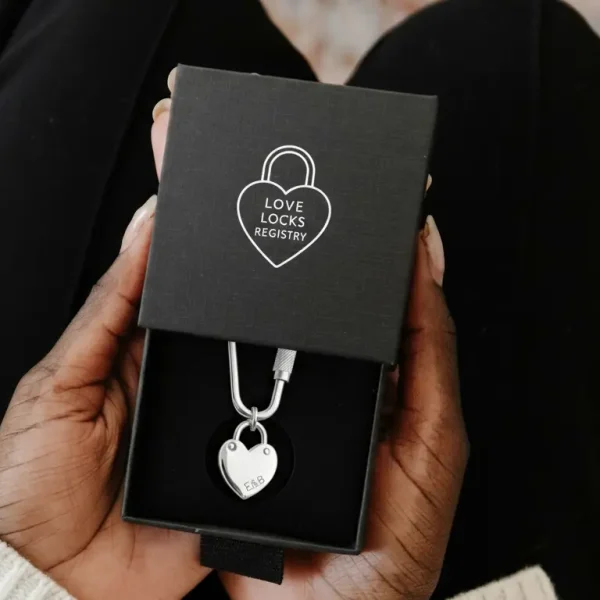 freepik__take-the-keychain-box-from-reference-img3-replace-__37494